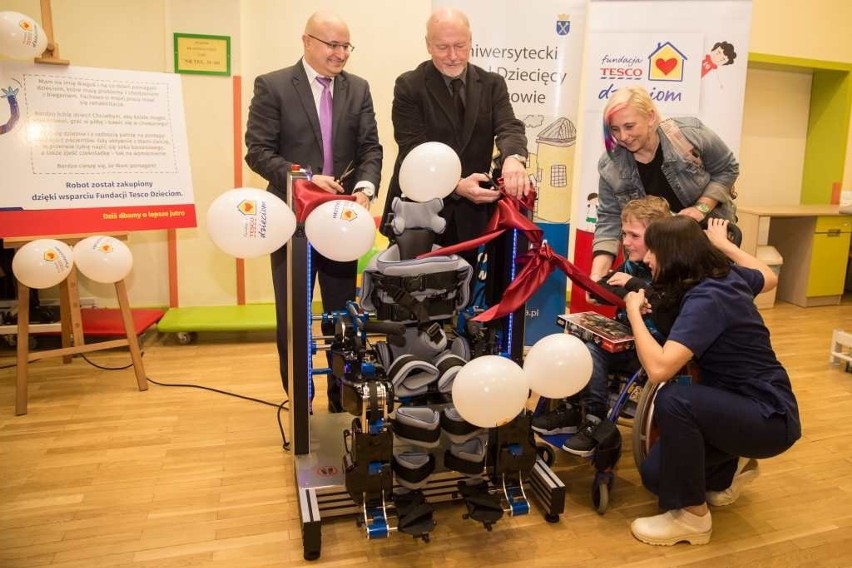 Na innowacyjnym sprzęcie będzie ćwiczył m.in. 10-letni Kamil