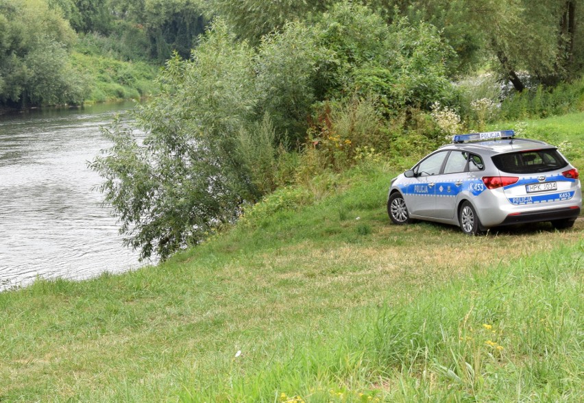 20-latka weszła do Sanu w Jarosławiu i zniknęła. Trwają poszukiwania 