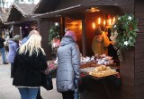 Rozpoczął się Jarmark Świąteczny na placu Jagiellońskim w Radomiu. Zobacz, co można dostać i co jeszcze przed nami (ZDJĘCIA)