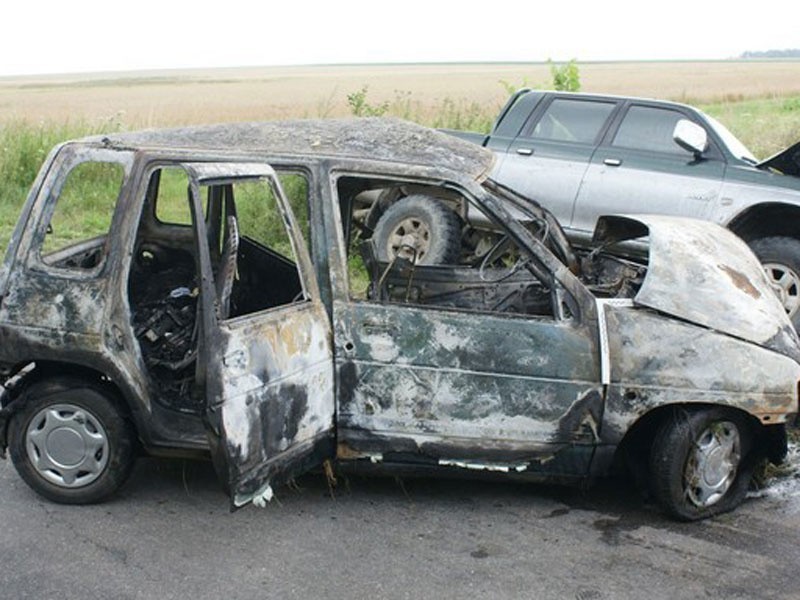 kierowca tico wjechał pod mitsubishi. Reanimacja nie pomogła