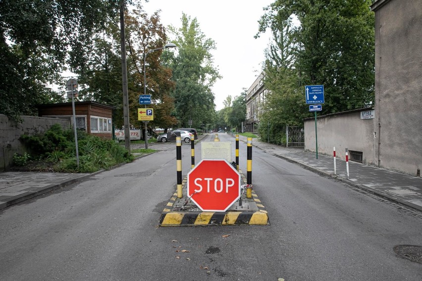 Ten parking w centrum Krakowa ma kilkaset miejsce