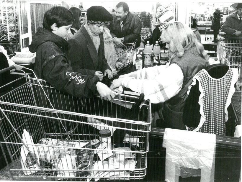 Handel w sklepie SDH "Za Odrą" w Opolu w latach 80....