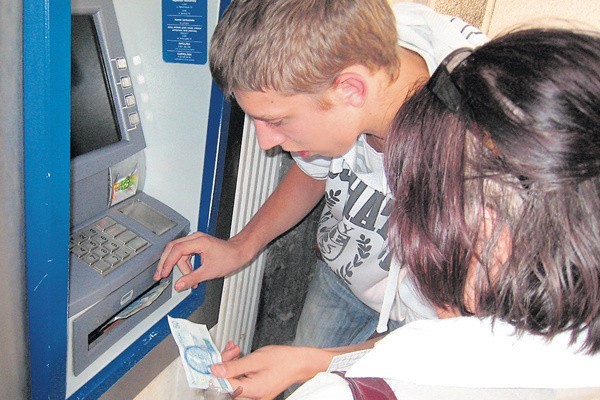 Bohaterem popołudnia z bankomatem okazał się Jakub Mojka. -...