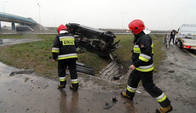 Już na pierwszy rzut oka było widać, że kobieta jest kompletnie pijana. Przeprowadzone badanie alkomatem potwierdziło przypuszczenia policjantów. 46-latka miała aż 2,7 promila alkoholu w organizmie.