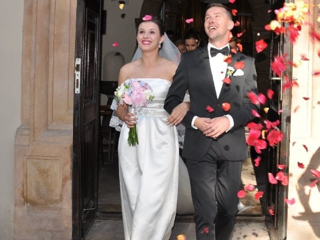 Piłkarz Partyzanta Radoszyce Hubert Drej w sobotę poślubił swoją narzeczoną Martynę. 