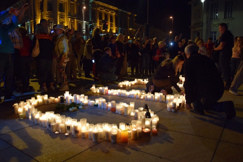 Kolejny "Łańcuch światła" w Lublinie. Protestowało około tysiąca osób [ZDJĘCIA]