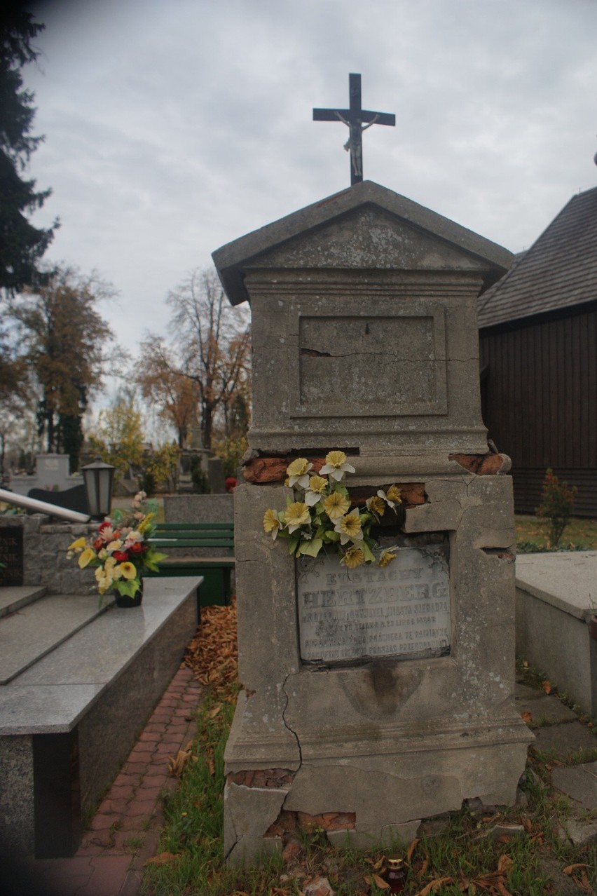 Cmentarz Stary w Sieradzu: jedna z najstarszych nekropolii w Łódzkiem [ZDJĘCIA]