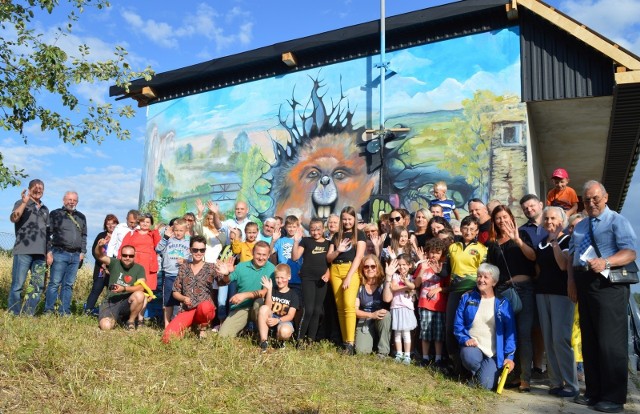 Mural w Wiązownicy Kolonii prezentuje się naprawdę okazale. Teraz powstał o nim wyjątkowy film.