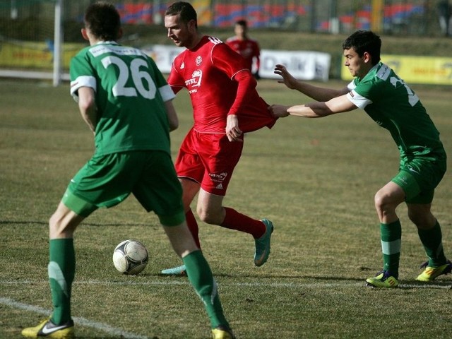 W meczu drugoligowym grupy zachodniej w Stargardzie Szczecińskim piłkarze Błękitnych zremisowali z Druteksem-Bytovią Bytów 0:0.