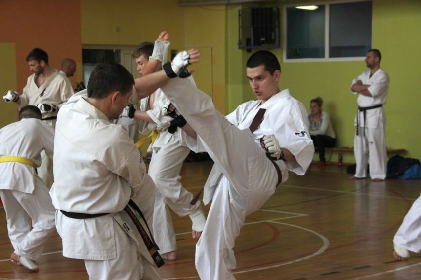 Karatecy z Broku i Ostrowi Mazowieckiej w sparingach kumite