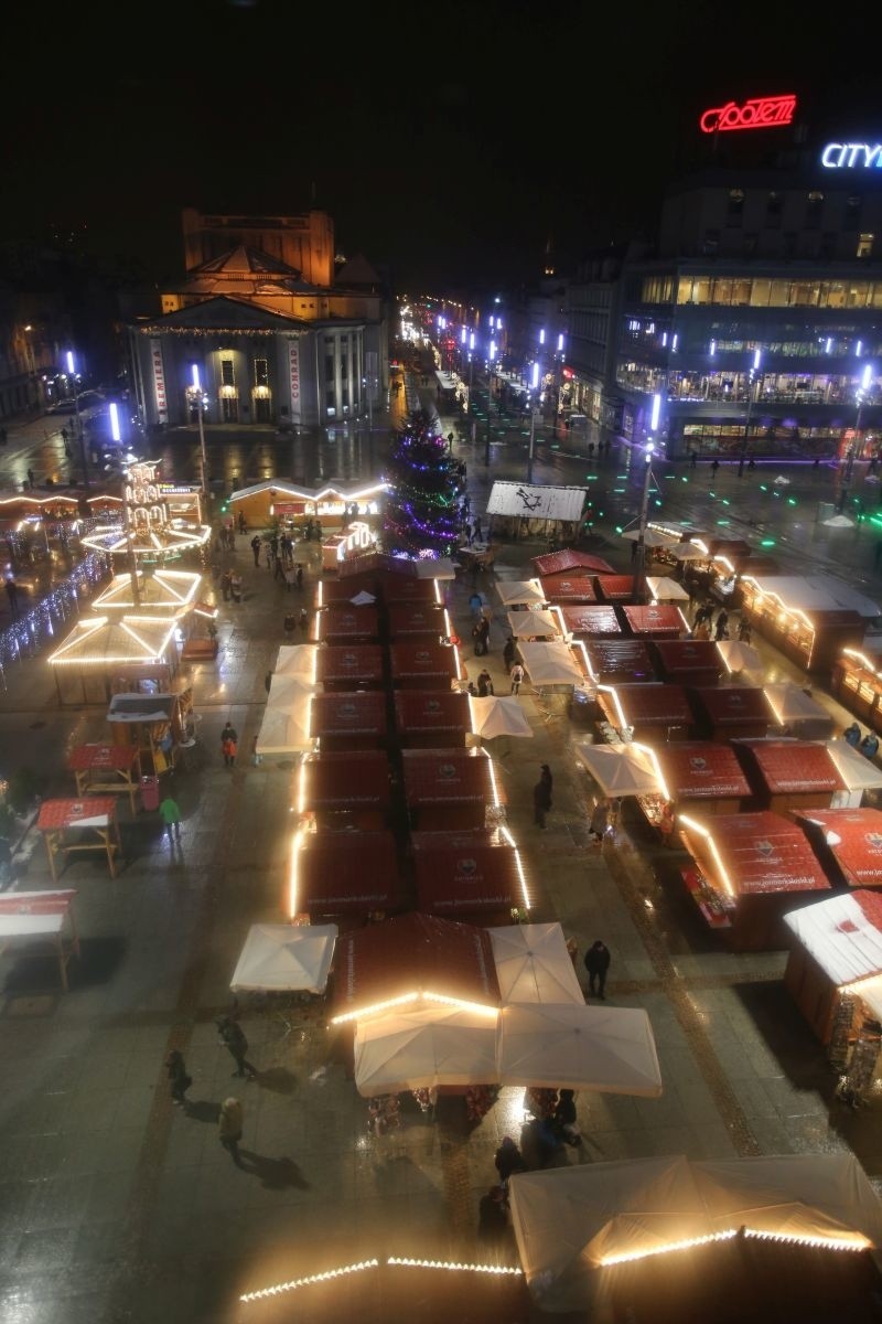 Bajeczne Katowice rozświetlone na Święta ZDJĘCIA ILUMINACJI