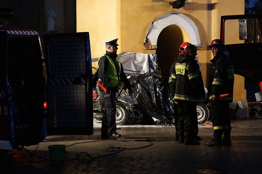 Wypadek pod Kaliszem: W Goliszewie wóz strażacki zderzył się...
