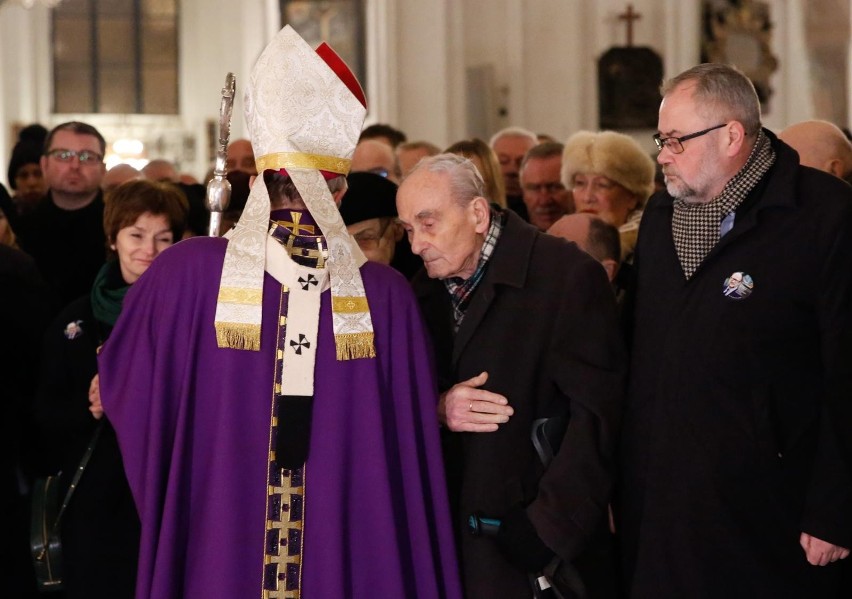 Zmarł Ryszard Adamowicz. Miał 93 lata. "Bardzo z Pawłem się kochali, są już razem"