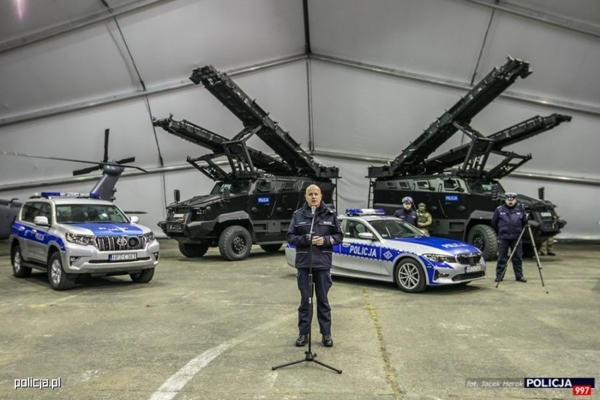 W 2019 roku polska policja wzbogaciła się o prawie 1800...