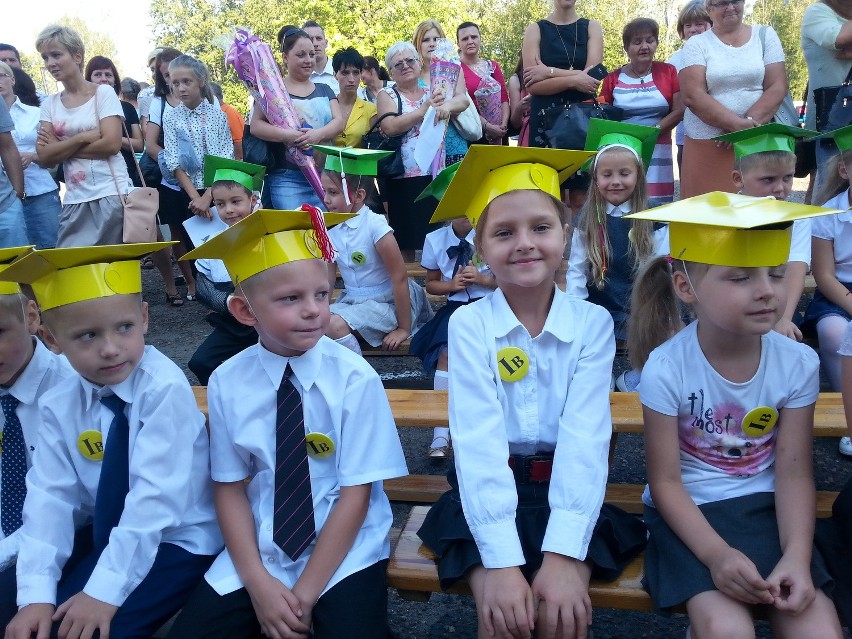 Mysłowice: Nowy rok szkolny 2015/2016 w Szkole Podstawowej nr 1 [DUŻO ZDJĘĆ]