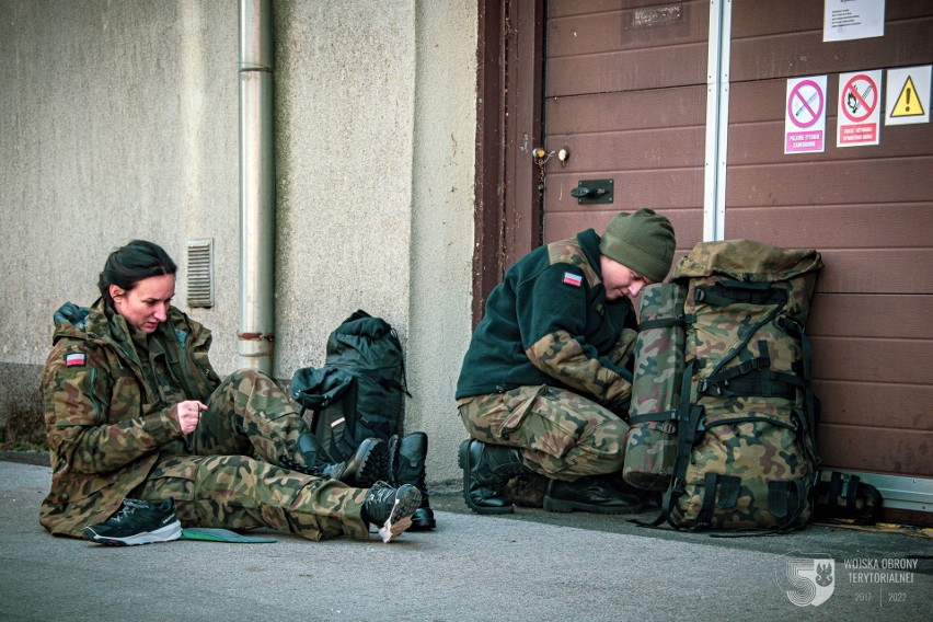Świętokrzyscy terytorialsi rozpoczęli swoje pierwsze wojskowe szkolenie. Zobacz zdjęcia