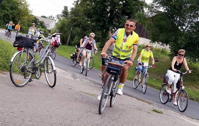 Migawka z I Międzygminnej Mijanki Rowerowej, która zorganizowano w lipcu 2013 roku