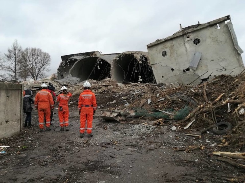 Ćwiczą w ruinach po zburzonych silosach na Popowicach (ZOBACZ)