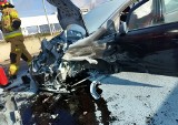 Wypadek na DK35 pod Wrocławiem. Kamper zderzył się z osobówką [ZDJĘCIA]