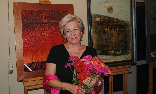 Maria Dudkiewicz, instruktor plastyki z włoszczowskiego Domu Kultury, zorganizowała pierwszy od 39 lat wernisaż swojego malarstwa.