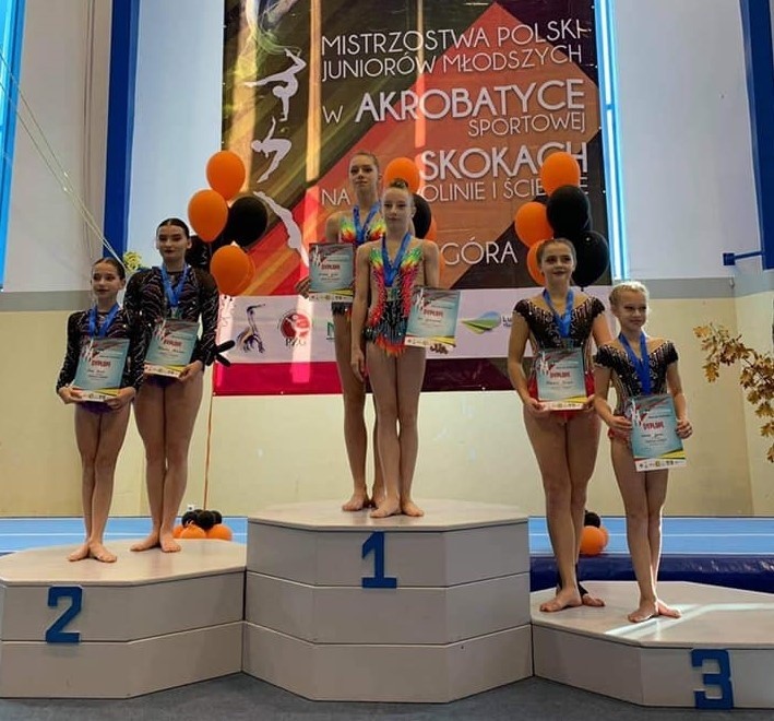 Młodzi akrobaci z Podkarpacia zdobywali w Zielonej Górze medale mistrzostw Polski i wygrali klasyfikację województw. Mają za to 100 punktów
