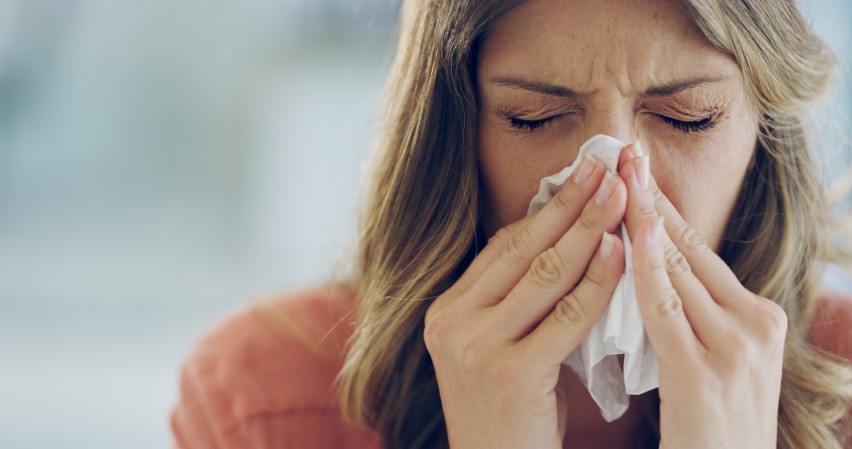 Nieprzyjemny zapach z ust mogą powodować infekcje zatok i...