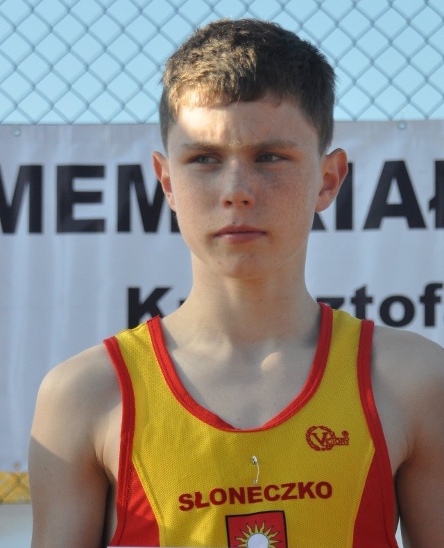 Mateusz Wróbel także w tym roku wygrał Memoriał Krzusztofa Wolińskiego w Skarżysku. Był najlepszy w biegu na 1000 metrów gimnazjalistów z klas I-II. 