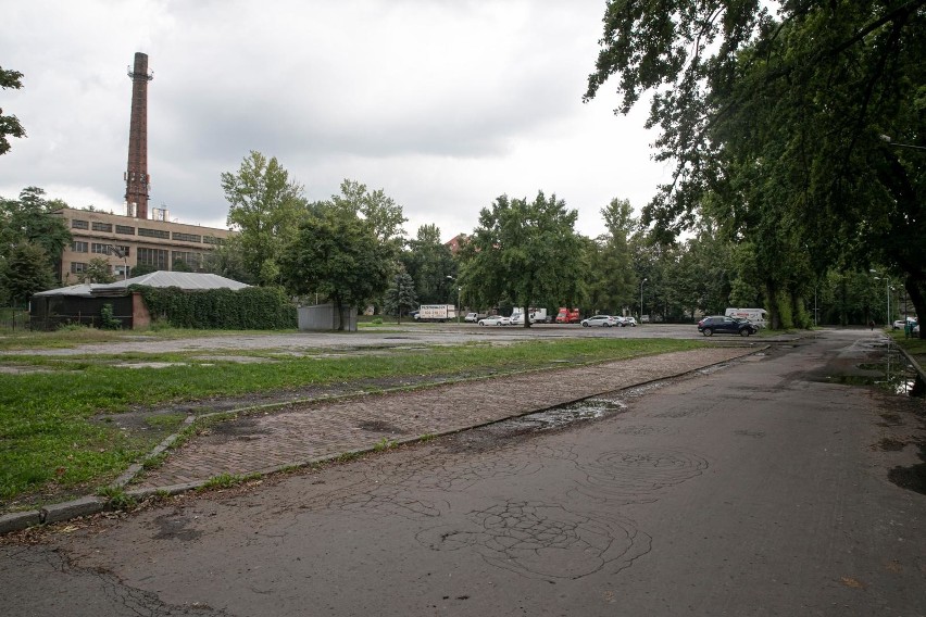 Kraków. Miasto odda spółce teren Wesołej i powstanie tam parking? Radni są przeciwni