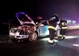 Trzy osobówki rozbite w zderzeniu z piaskarką na drodze pod Nowym Sączem