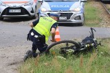 Tramwaj potrącił rowerzystę na ul. Kosmonautów we Wrocławiu. Nie jeżdżą tramwaje do Leśnicy [ZDJĘCIA]