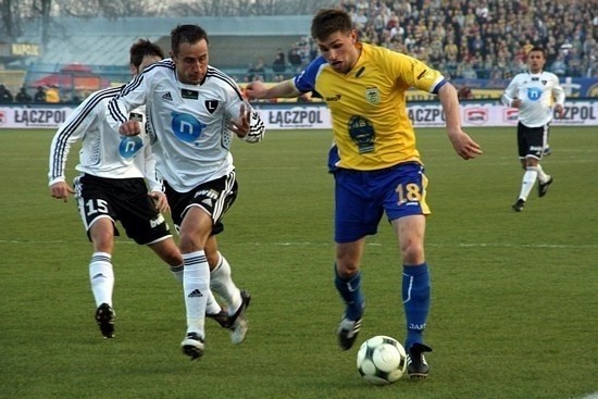Tomasz Jarzębowski zagra przeciwko swoim byłym kolegom z Legii (na zdjęciu jeszcze w barwach "Wojskowych")