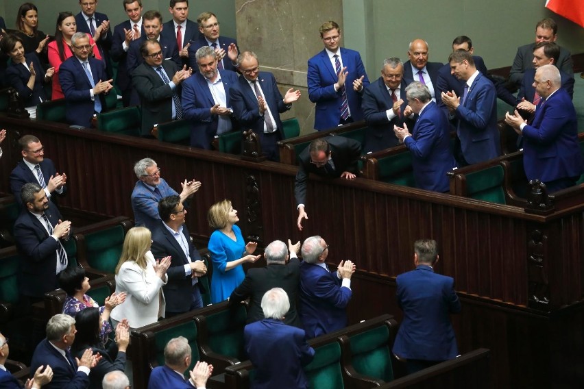 Połowa lipca 2020, posiedzenie Sejmu. Ludzie naoglądają się...