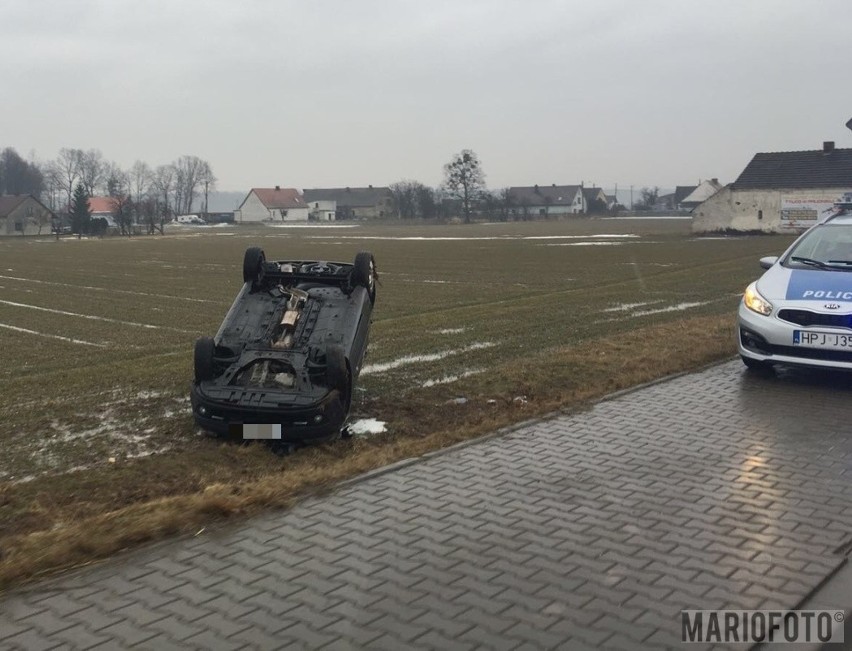 Zderzenie dwóch aut w Łączniku. Jedna osoba lekko poszkodowana