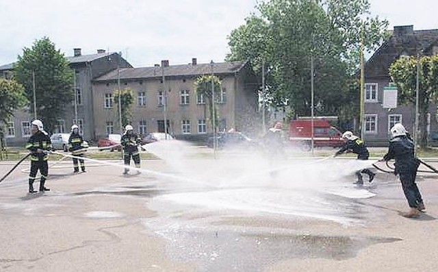 Masz ochotę zagrać w prądopiłkę? Przyjedź dziś na festyn do Osiek.