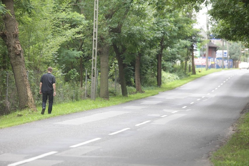 Na ul. Milowickiej, która łączy Katowice z Sosnowcem,...