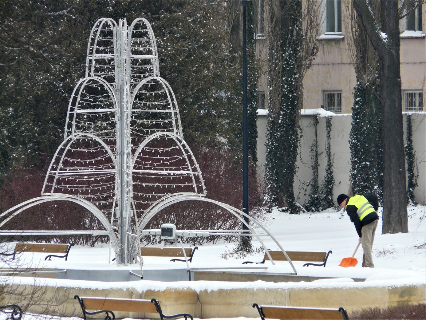 Pabianice. Zima w Pabianicach w 2021 r. Tęskniliście za śniegiem? ZDJĘCIA