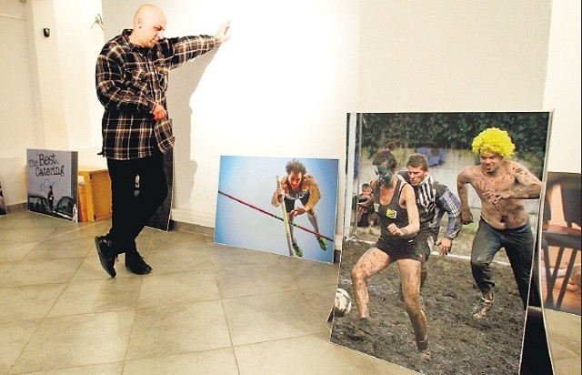 Na pomysł pokazania zdjęć szczecińskich fotoreporterów wpadł Jacek Ogrodniczak z Muzeum Techniki i Komunikacji.