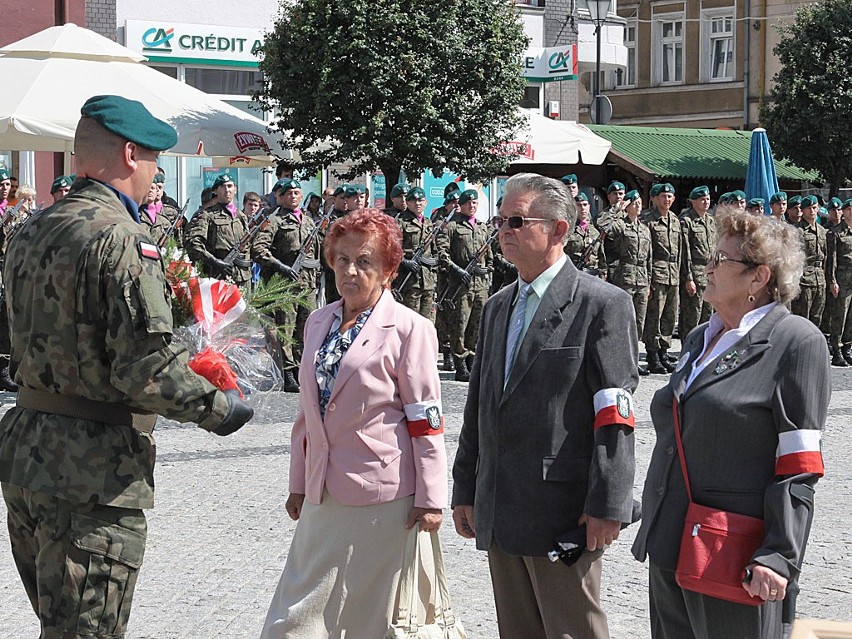 Składanie wieńców i wiązanek kwiatów