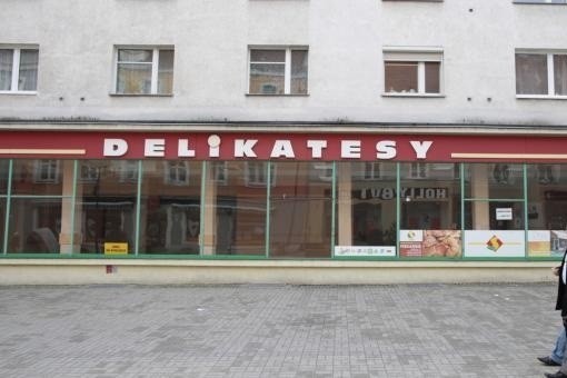 Co będzie w Delikatesach na Krakowskiej w Opolu? Apteka, market, lokal gastronomiczny?