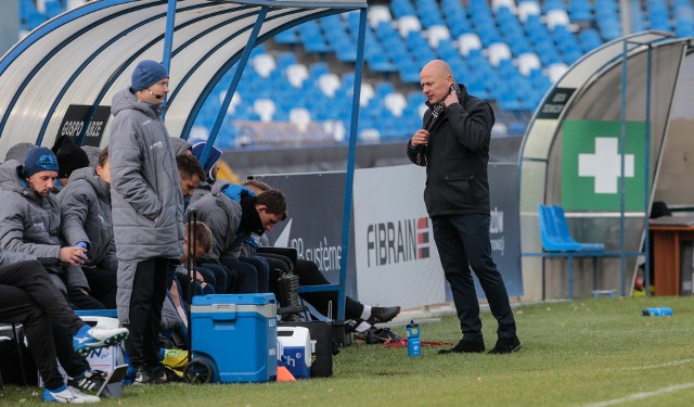 Janusz Niedźwiedź, opiekun Stali Rzeszów ma w planie wyjazd na staż do Panathinaikosu Ateny. Pracowity czas czeka również innych trenerów rzeszowskiego klubu, nie tylko z pierwszej drużyny