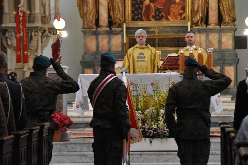 Dzień Pamięci Ofiar Zbrodni Katyńskiej rozpoczął się od Mszy...