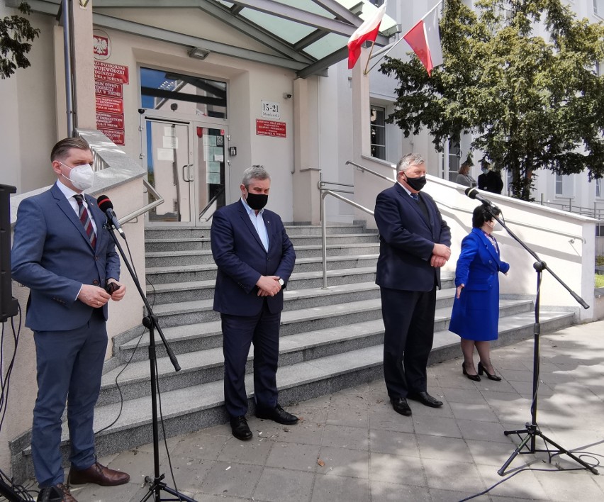 Konferencja prasowa przed Delegaturą Kujawsko-Pomorskiego...