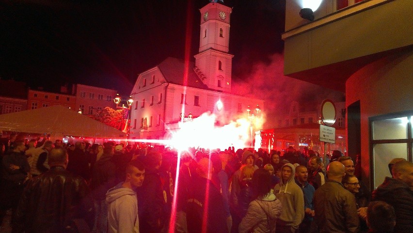 Kibice Piasta Gliwice świętują wicemistrzostwo Polski na...