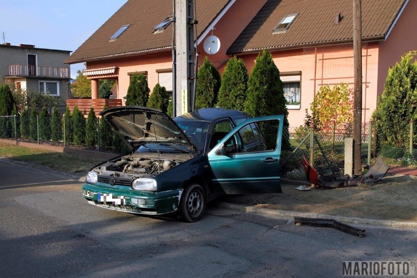 Volkswagen golf zderzył się z nissanem almerą w...