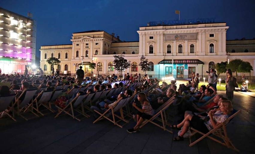 Kino letnie powróciło pod Galerię Krakowską! Na wielkim ekranie "Iluzja 2" [ZDJĘCIA]