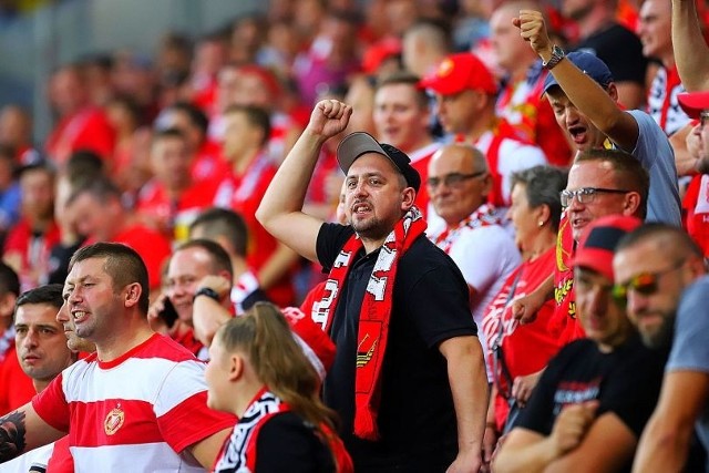 Widzew Stal - kibice na stadionie Widzewa