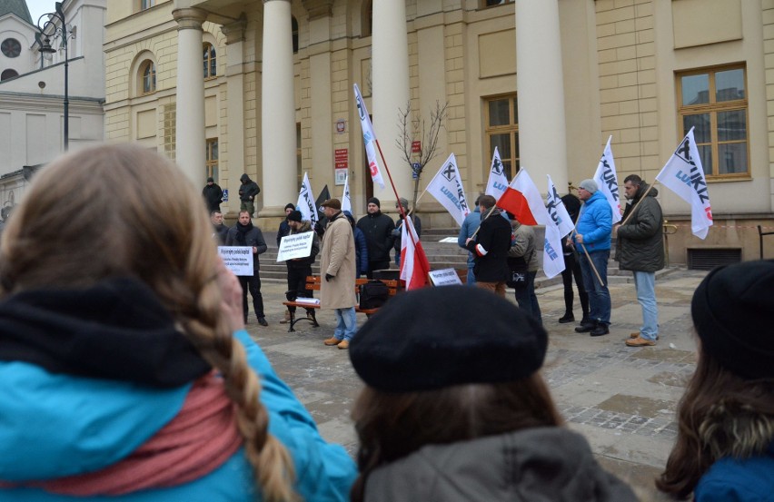 Lublin. Dwie pikiety w sprawie medycznej marihuany (ZDJĘCIA, WIDEO)