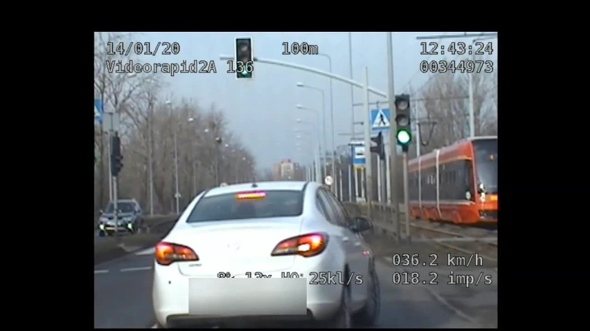 Pirat drogowy w Chorzowie. Zatrzymali go policjanci z grupy Speed WIDEO + ZDJĘCIA