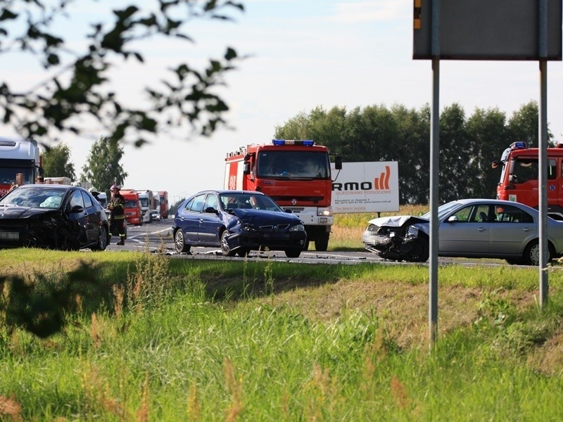 Wypadek trzech samochodów w Ligocie Górnej