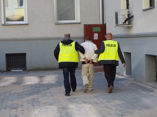 Policjanci zatrzymali sprawcę fałszywego alarmu bombowego w Sądzie Okręgowym w Zielonej Górze.